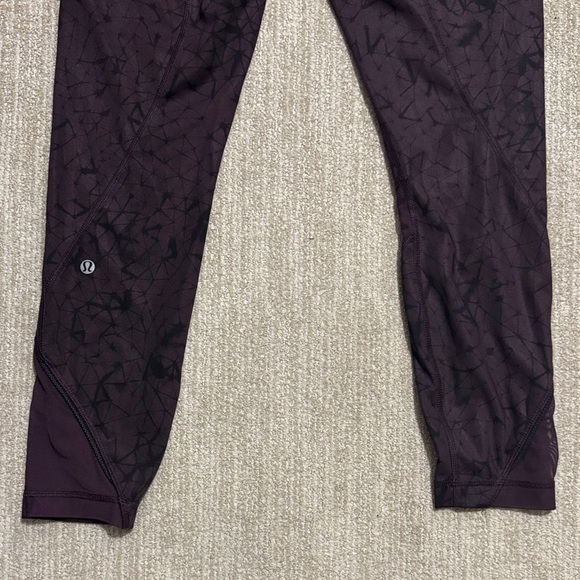 Lululemon Inspire Tight Full-On Luxtreme Mesh Star Crushed Black Cherry Size 8 - Picture 8 of 11